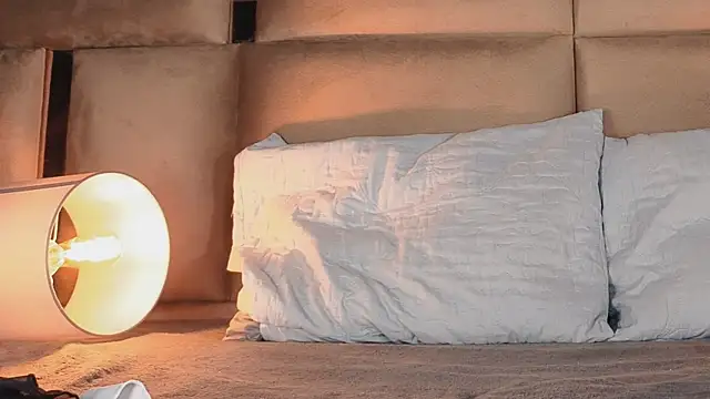 Snapshot of angelinepossy chatting on September 29, 10:26 pm angelinepossy online show from September 29, 10:26 pm