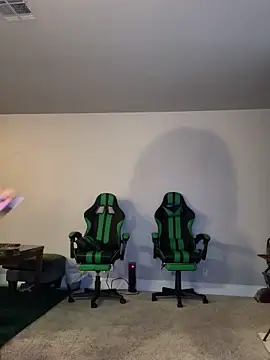 Snapshot of RainFallzxxz chatting on September 15, 10:01 am RainFallzxxz online show from September 15, 10:01 am