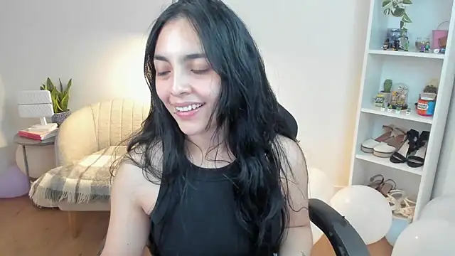  BellaEvans  online show from April 11, 6:30 am