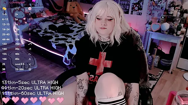 Snapshot of noori__hope chatting on September 20, 10:41 pm noori  hope online show from September 20, 10:41 pm