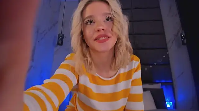 Anna Robinson online show from March 23, 1:45 am