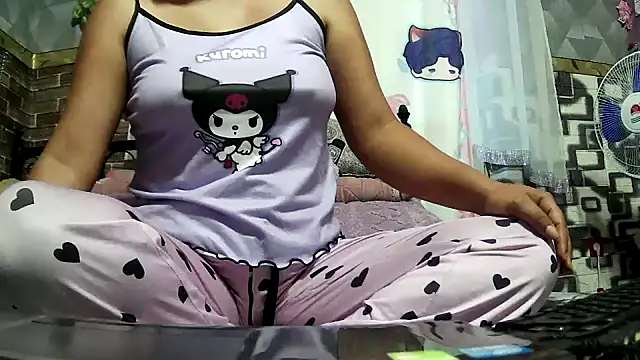 Snapshot of LisaPuree chatting on September 12, 4:46 am LisaPuree online show from September 12, 4:46 am