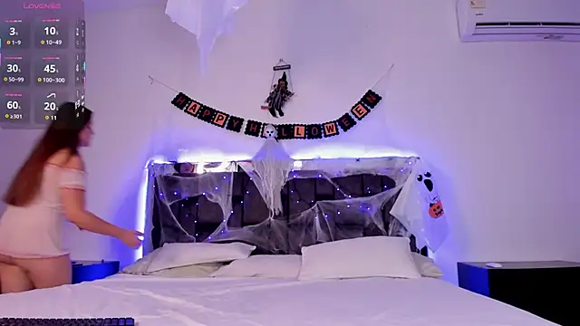 Snapshot of Sthef_Castle chatting on October 22, 12:10 pm Sthef Castle online show from October 22, 12:10 pm