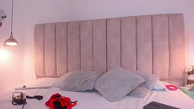 Snapshot of Julieta_Jane chatting on September 23, 4:21 am Julieta Jane online show from September 23, 4:21 am