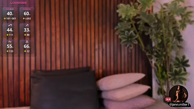 Snapshot of Jennmiiller_ chatting on September 19, 12:15 pm Jennmiiller online show from September 19, 12:15 pm