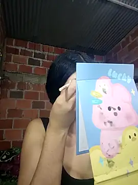 Julix A online show from December 18, 11:53 pm