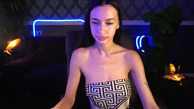 Snapshot of Snow_WhiteeeX chatting on September 25, 5:39 am Snow WhiteeeX online show from September 25, 5:39 am