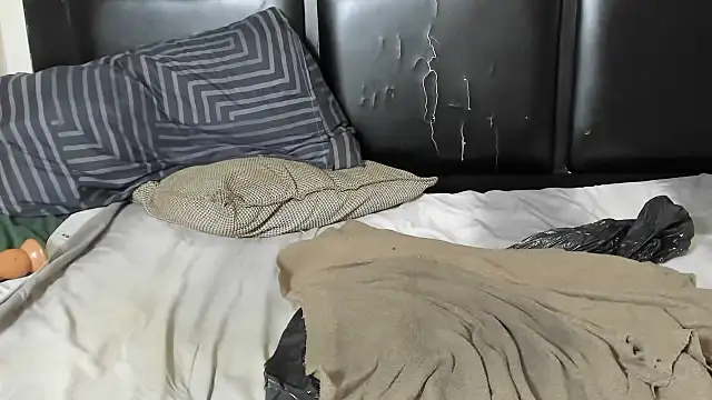 Snapshot of Sweetdelight86 chatting on October 10, 4:06 am Sweetdelight86 online show from October 10, 4:06 am