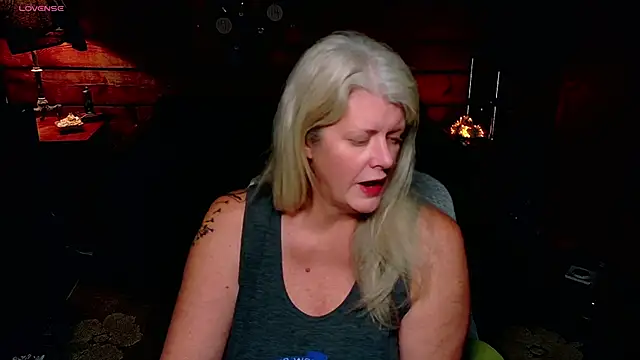 AliceHarlot online show from December 23, 5:44 am