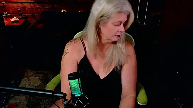 AliceHarlot online show from December 17, 5:22 am