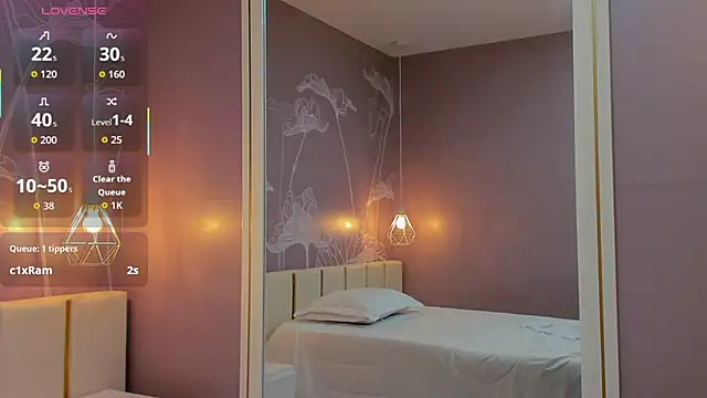 Snapshot of Sensual_Sophie_ chatting on October 27, 10:55 am Sensual Sophie online show from October 27, 10:55 am