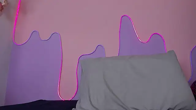 Mingie Rouse online show from October 11, 1:47 pm