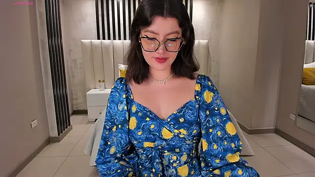 Snapshot of AmberFarrell chatting on October 25, 11:44 pm AmberFarrell online show from October 25, 11:44 pm