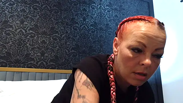 rileyraerhoads online show from October 20, 1:19 am