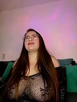 Snapshot of soofy__ chatting on October 15, 2:58 am soofy   online show from October 15, 2:58 am