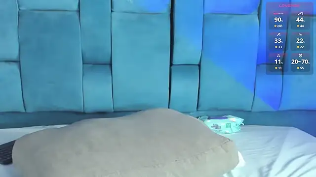 Snapshot of mia__fernandez chatting on September 15, 7:43 pm mia fernandez online show from September 15, 7:43 pm