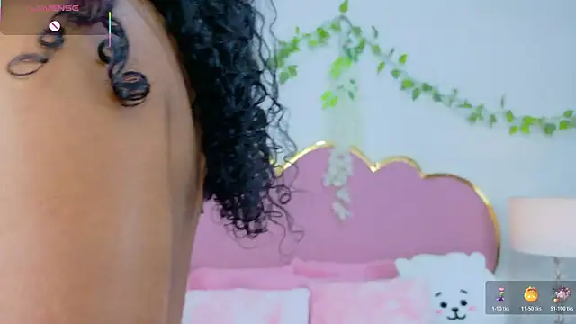 Snapshot of NahiaraReina chatting on October 22, 1:38 pm NahiaraReina online show from October 22, 1:38 pm