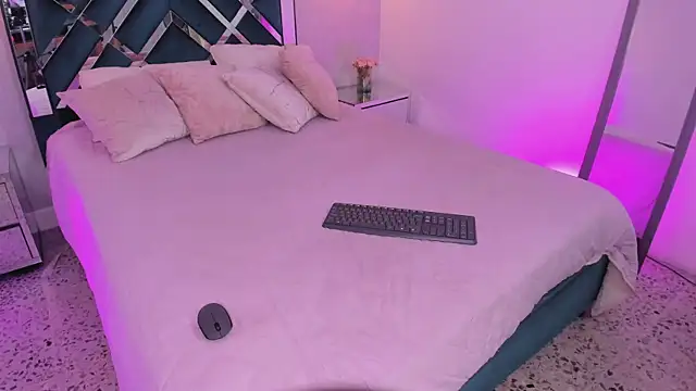 ibella7 online show from November 25, 8:09 pm