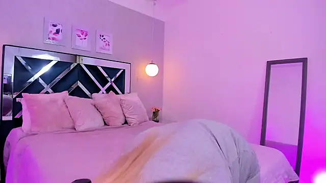 Snapshot of ibella7 chatting on September 29, 7:30 pm ibella7 online show from September 29, 7:30 pm