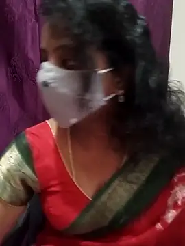 Snapshot of Manisha-Love chatting on October 28, 1:11 am Manisha-Love online show from October 28, 1:11 am