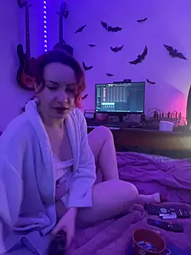 Nina-Chick777 online show from February 19, 10:26 am