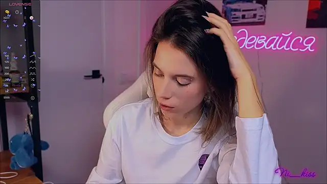  ni kiss online show from September 19, 8:41 pm