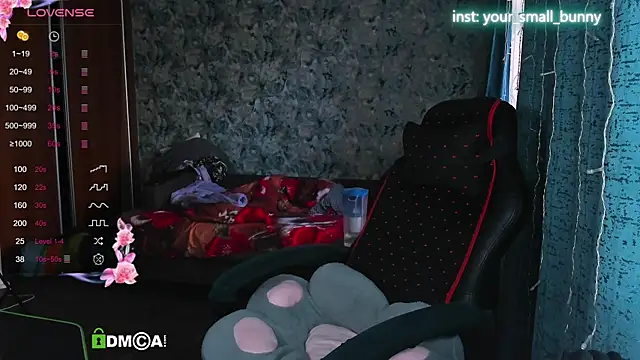 Snapshot of Your_small_bunny chatting on September 30, 2:50 am Your small bunny online show from September 30, 2:50 am