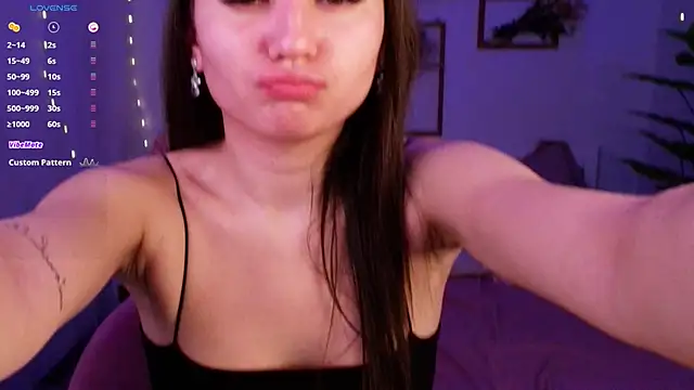 margeriTirell online show from November 28, 3:09 am