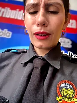 Snapshot of Alysson-- chatting on October 20, 3:04 pm Alysson-- online show from October 20, 3:04 pm