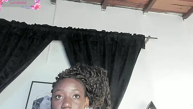 Khenta Michells online show from March 13, 11:11 am