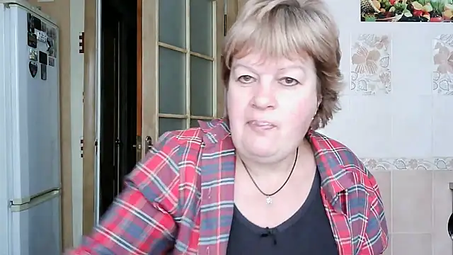 Ettie Tonia online show from January 15, 6:41 am