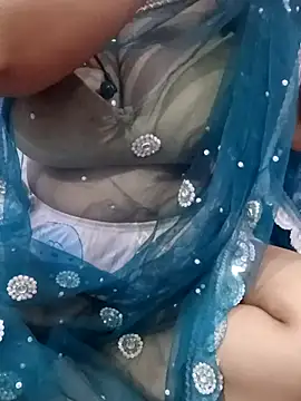 Snapshot of Dr_Kamsutra chatting on October 31, 4:33 pm Dr Kamsutra online show from October 31, 4:33 pm