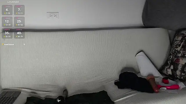 Snapshot of gigilovedback chatting on October 8, 11:09 pm gigilovedback online show from October 8, 11:09 pm