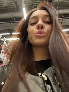 Cherry    Pie online show from October 13, 7:05 pm