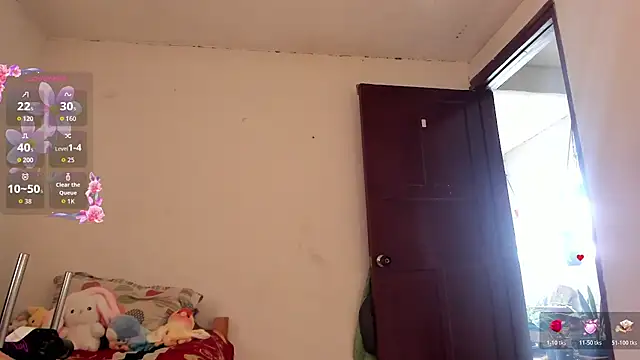 Miss oliviaa online show from October 17, 3:48 pm