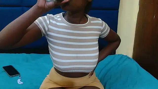 MilkyTitties online show from October 12, 4:20 pm