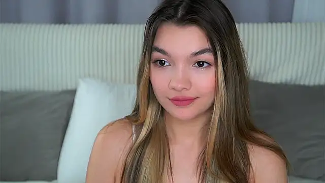 Snapshot of VeronaAppleberry chatting on September 28, 11:26 am VeronaAppleberry online show from September 28, 11:26 am