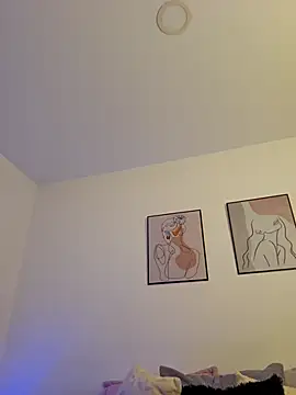 Snapshot of VictoriaEvaans_ chatting on October 13, 11:18 pm VictoriaEvaans online show from October 13, 11:18 pm