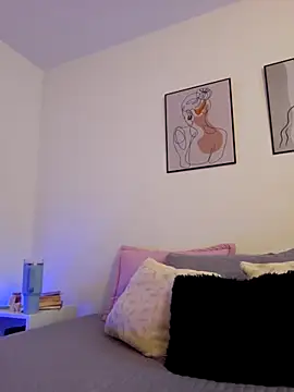 Snapshot of VictoriaEvaans_ chatting on October 7, 10:25 pm VictoriaEvaans online show from October 7, 10:25 pm