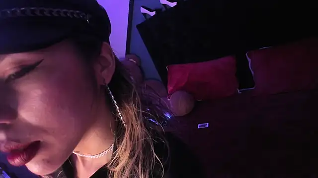 Snapshot of delilah_fix chatting on October 28, 8:46 pm delilah fix online show from October 28, 8:46 pm