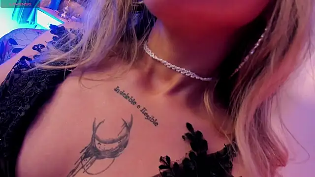 Snapshot of delilah_fix chatting on October 22, 8:58 pm delilah fix online show from October 22, 8:58 pm