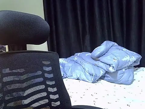 Snapshot of Horny-slut_ chatting on September 30, 4:18 am Horny-slut online show from September 30, 4:18 am