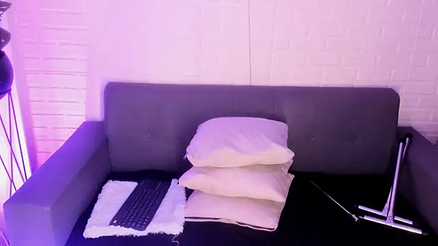 karina gomez 18 online show from December 21, 11:25 am