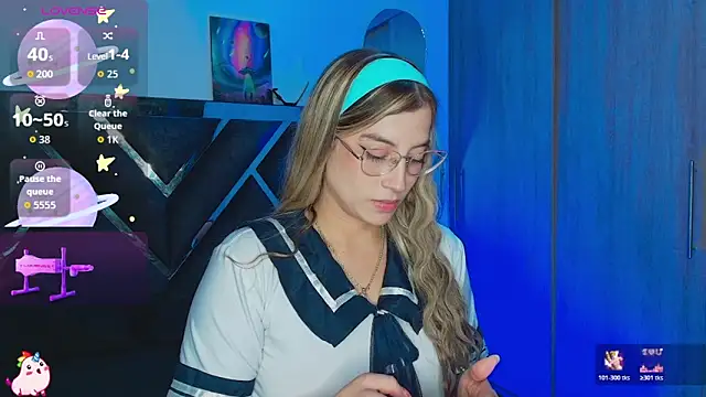 Snapshot of Issabela_G1 chatting on November 1, 11:41 pm Issabela G1 online show from November 1, 11:41 pm