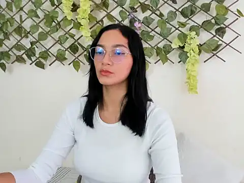 Snapshot of ASIAM_BRUNET chatting on October 8, 2:21 pm ASIAM BRUNET online show from October 8, 2:21 pm