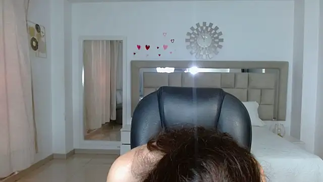 Snapshot of zoecruzz chatting on October 7, 3:16 pm zoecruzz online show from October 7, 3:16 pm