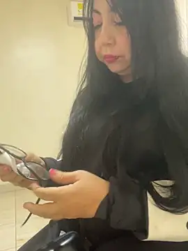 Snapshot of eva_sexx69 chatting on October 13, 12:08 pm eva sexx69 online show from October 13, 12:08 pm