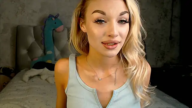 Ella Milla online show from March 5, 1:29 pm