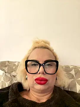 luna 14 online show from October 27, 10:44 am