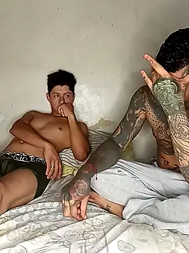 Snapshot of geroAguilar chatting on September 26, 10:51 pm geroAguilar online show from September 26, 10:51 pm